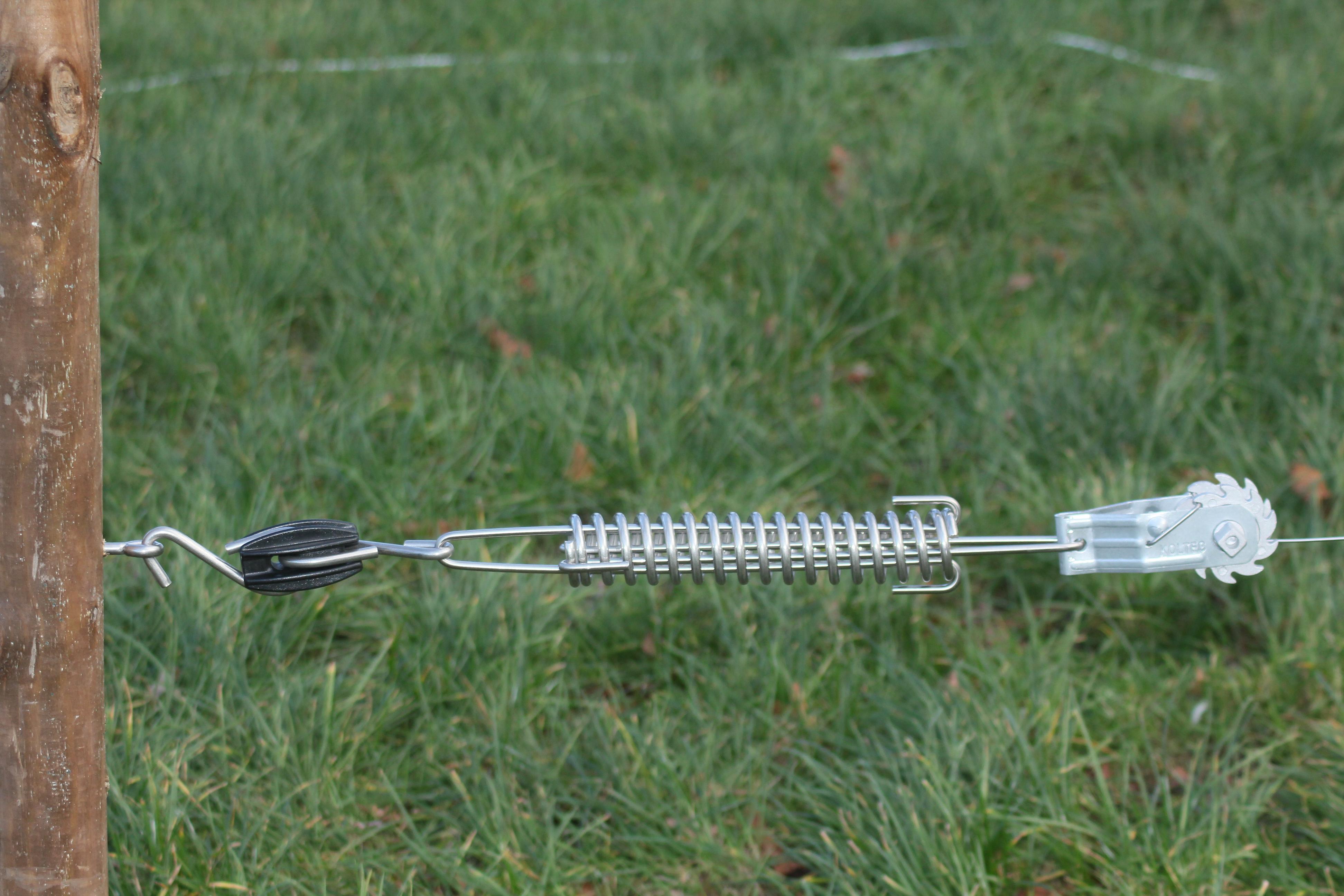 Veerset met spanner en ei isolator